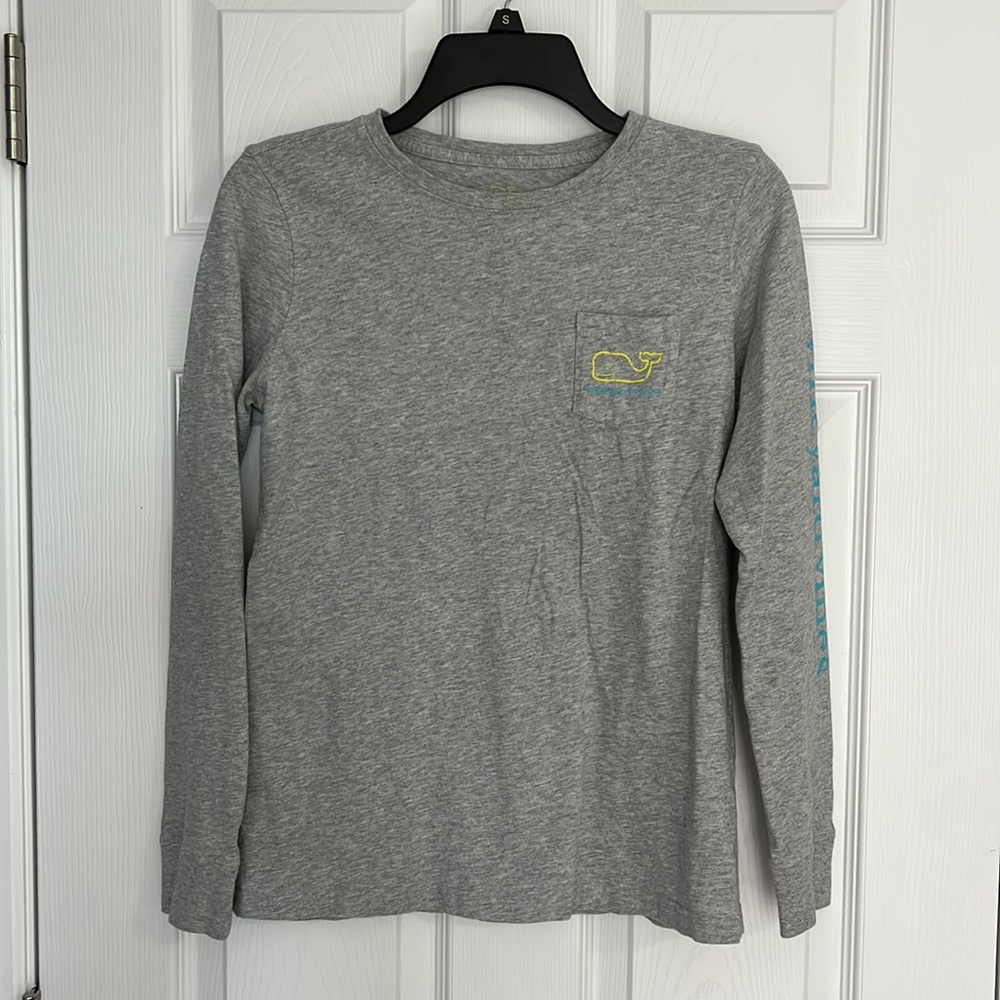 Vineyard Vines-Mens XS L/S tee gray with yellow whale and teal letters